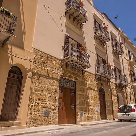 Sciabika - Edificio Eolie Castellammare del Golfo