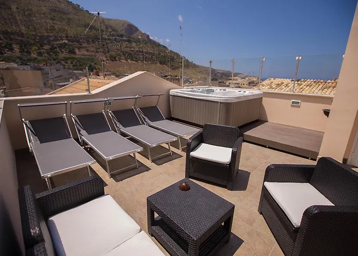 Sciabika - Edificio Eolie * Castellammare del Golfo