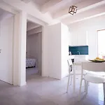 Sciabika - Edificio Eolie 卡斯泰拉马莱