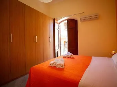Sciabika - Edificio Eolie Apartman *