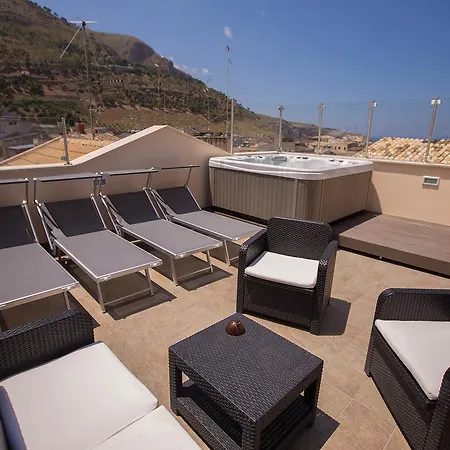 Sciabika - Edificio Eolie * Castellammare del Golfo