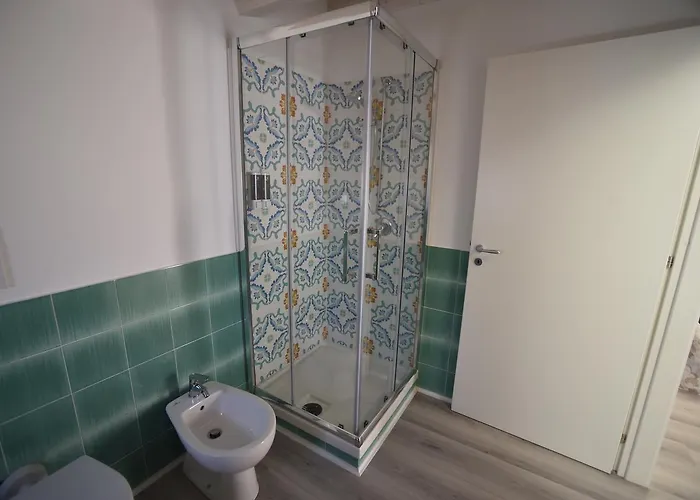 Sciabika - Edificio Eolie アパート カステッランマーレ・デル・ゴルフォ