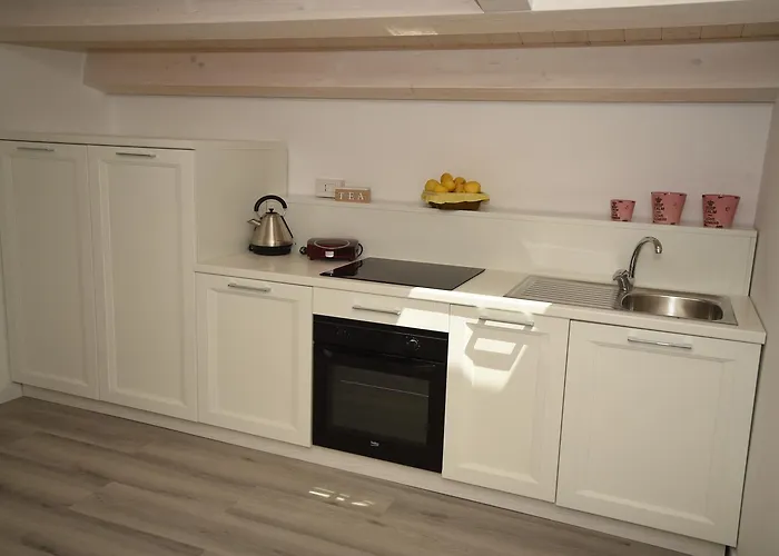 アパート Sciabika - Edificio Eolie カステッランマーレ・デル・ゴルフォ